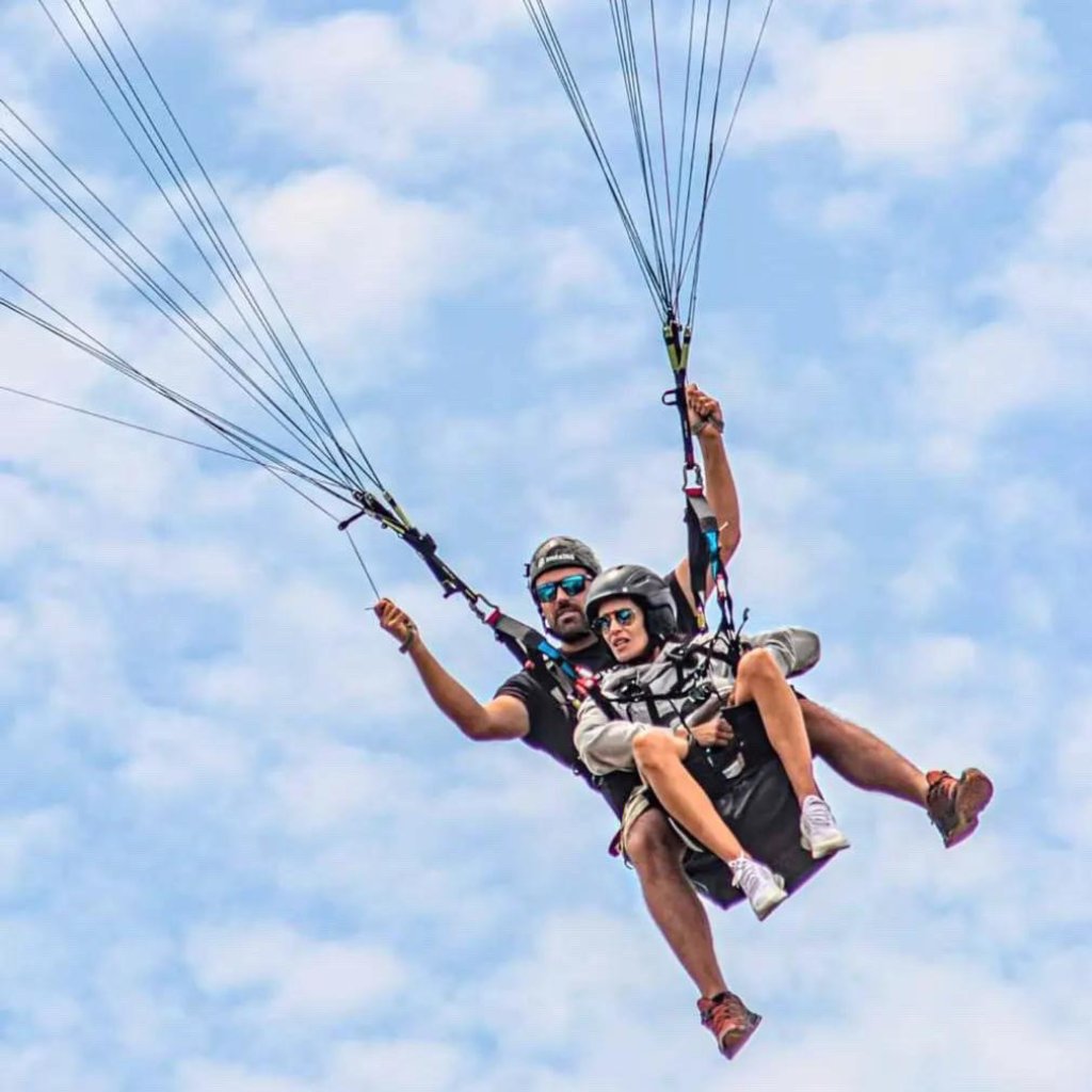 Bike + Paraglide Combo: Bike Tour & Tandem Flight from Nazaré.