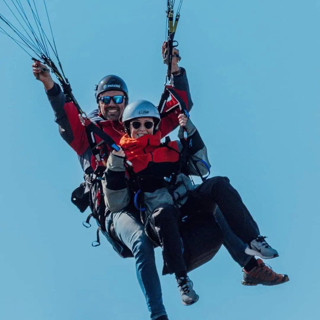 Bike + Paraglide Combo: Bike Tour & Tandem Flight from Nazaré.